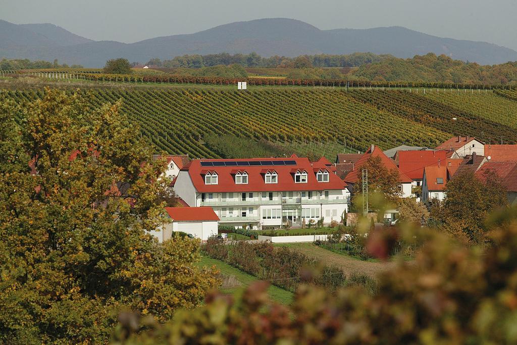 Landhotel Hauer Pleisweiler-Oberhofen Exteriör bild